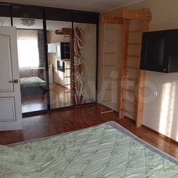 Сдается 1-комнатная квартира, 39 м²