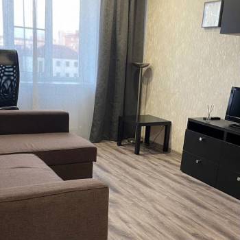 Сдается 1-комнатная квартира, 38 м²