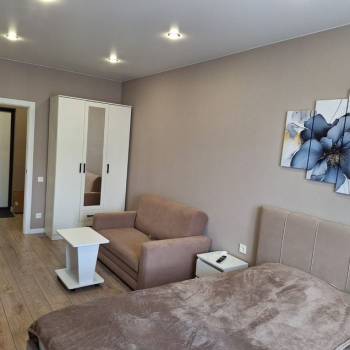 Сдается 1-комнатная квартира, 46 м²