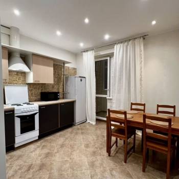 Сдается 1-комнатная квартира, 40 м²