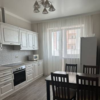 Сдается 1-комнатная квартира, 43 м²