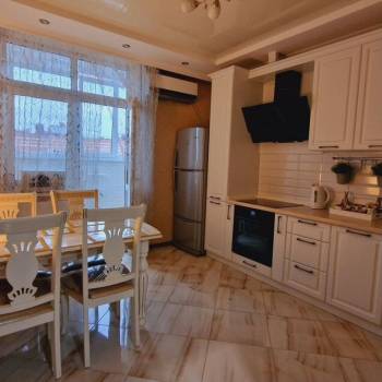 Сдается 1-комнатная квартира, 42 м²