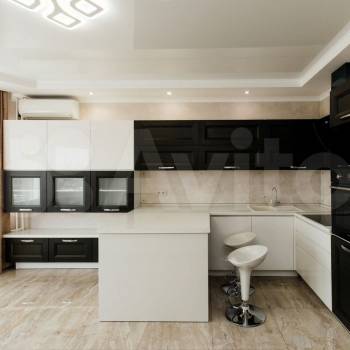 Сдается 1-комнатная квартира, 49,1 м²