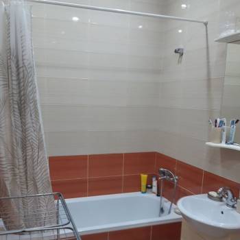Продается 1-комнатная квартира, 42,4 м²