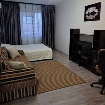 Сдается 1-комнатная квартира, 42 м²