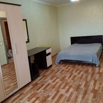 Сдается 1-комнатная квартира, 42 м²