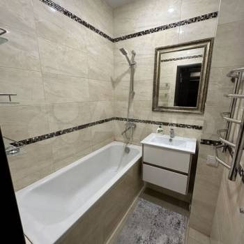 Сдается 1-комнатная квартира, 42 м²