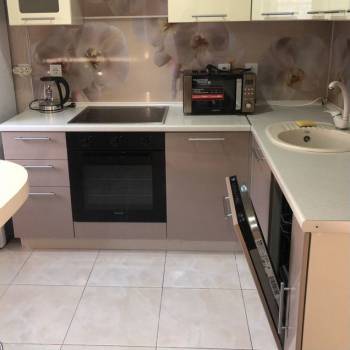 Сдается 1-комнатная квартира, 49 м²