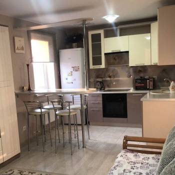 Сдается 1-комнатная квартира, 49 м²