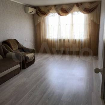 Сдается 2-х комнатная квартира, 70 м²