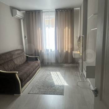 Сдается 1-комнатная квартира, 35 м²