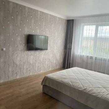 Сдается 1-комнатная квартира, 39 м²