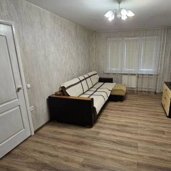 Сдается 1-комнатная квартира, 39 м²