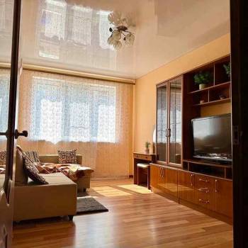 Сдается 1-комнатная квартира, 42 м²