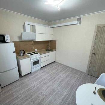 Сдается 1-комнатная квартира, 37,9 м²