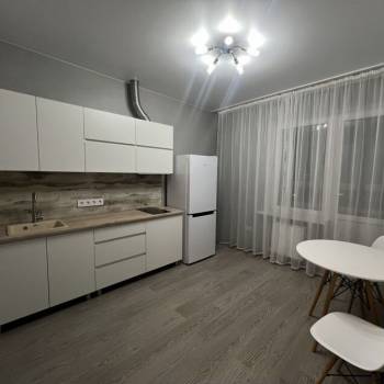 Сдается 1-комнатная квартира, 42,2 м²