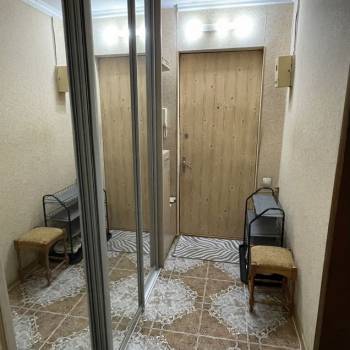 Сдается 1-комнатная квартира, 42 м²