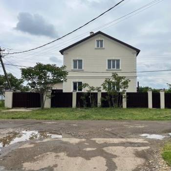 Продается Дом, 400 м²