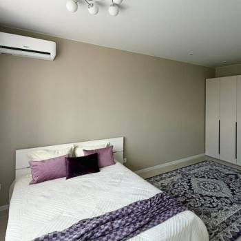 Сдается 1-комнатная квартира, 52 м²