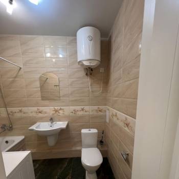 Продается 1-комнатная квартира, 36 м²