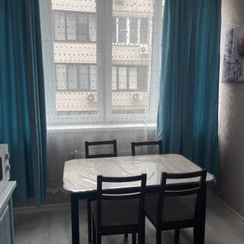 Сдается 1-комнатная квартира, 39 м²