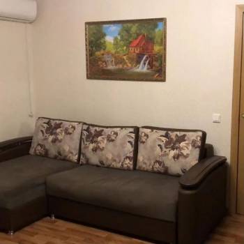 Продается 1-комнатная квартира, 39 м²