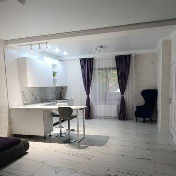 Сдается 2-х комнатная квартира, 65 м²