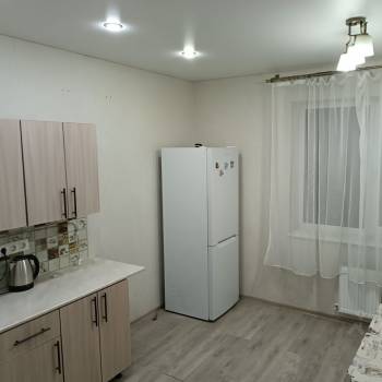 Продается 1-комнатная квартира, 36 м²