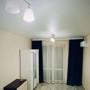 Продается 1-комнатная квартира, 36 м²