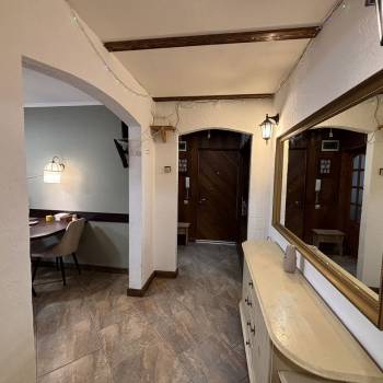 Продается Многокомнатная квартира, 72 м²