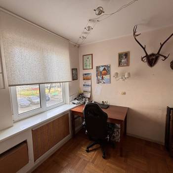 Продается Многокомнатная квартира, 72 м²