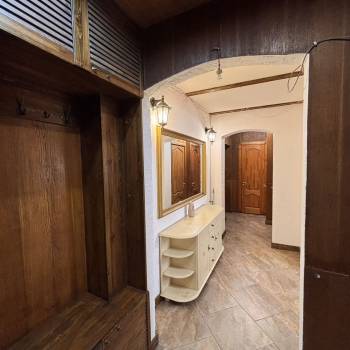 Продается Многокомнатная квартира, 72 м²