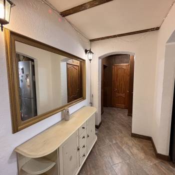 Продается Многокомнатная квартира, 72 м²