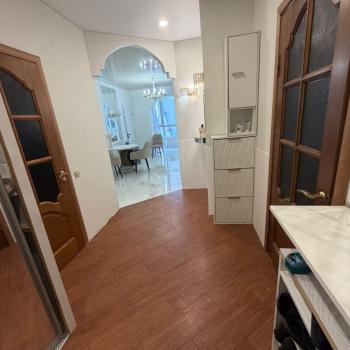 Продается 2-х комнатная квартира, 56 м²