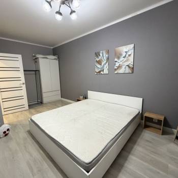 Продается 1-комнатная квартира, 37,4 м²