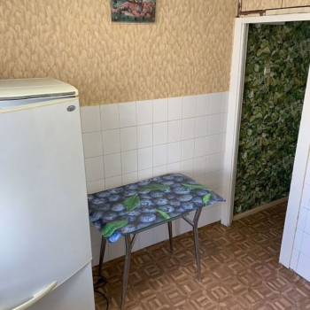Продается 1-комнатная квартира, 37 м²