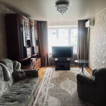 Сдается Многокомнатная квартира, 57 м²