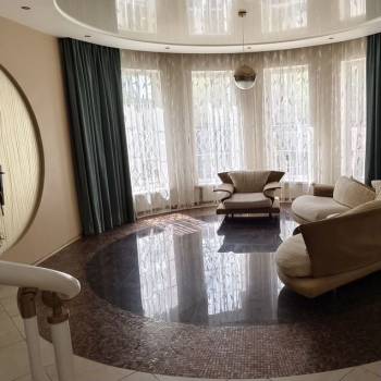 Продается Дом, 242 м²