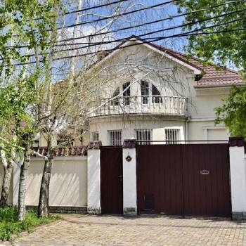 Продается Дом, 242 м²