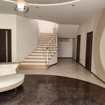 Продается Дом, 242 м²