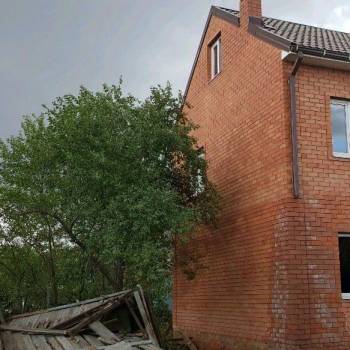 Продается Дом, 210 м²