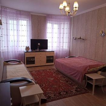 Продается 1-комнатная квартира, 52,4 м²