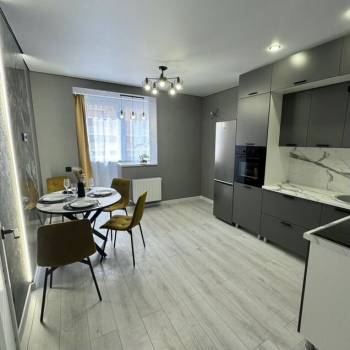 Сдается 1-комнатная квартира, 47 м²
