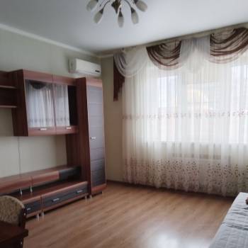Сдается 1-комнатная квартира, 45,2 м²