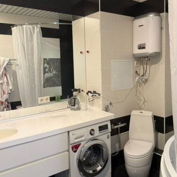 Продается 2-х комнатная квартира, 84 м²