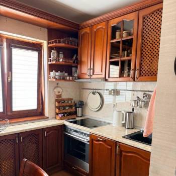 Продается Многокомнатная квартира, 93 м²