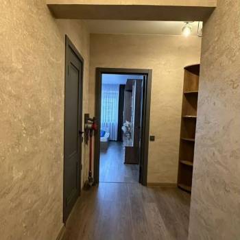Продается 1-комнатная квартира, 45 м²