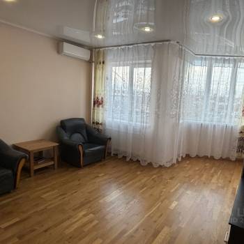 Сдается 1-комнатная квартира, 49 м²