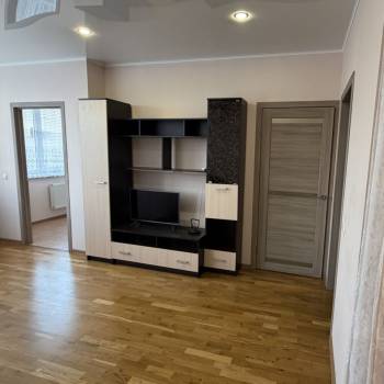 Сдается 1-комнатная квартира, 49 м²