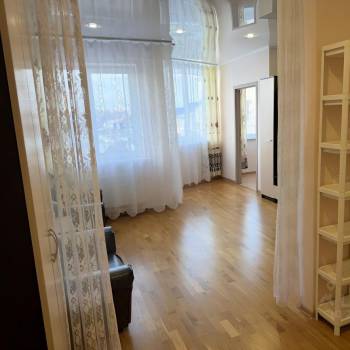 Сдается 1-комнатная квартира, 49 м²